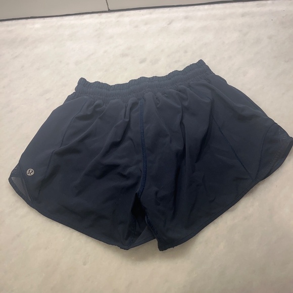 Lululemon Hottie Hots 4in - Picture 2 of 3